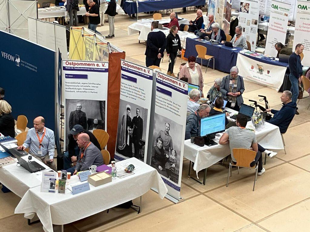 Stand von Ostpommern e.V. auf dem 11. Westfälischen Genealogentag in Altenberge